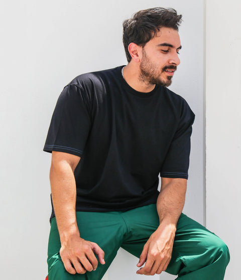 Black unisex oversized T-shirt – Basic by NAS Trends